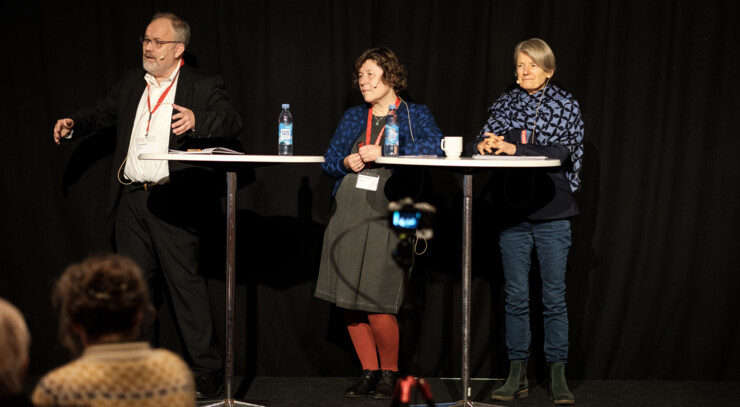 Biskopperne Elof Westergaard, Marianne Christiansen og Tine Lindhardt på lliturgikonference 13.11.2022. Foto: Kåre Gade