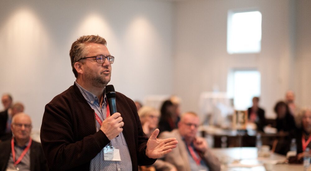 Formand for Indre Mission, Hans-Ole Bækgaard foreslog, at arbejdet i et liturgisk forum skal tidsbegrænses.